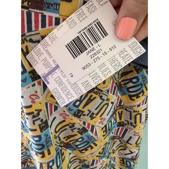 Lularoe Jane Short Sleeve Sweatshirt, License Plates Logo, Large NWT - Picture 6 of 6